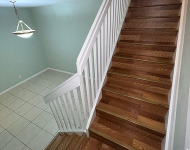 3361 Nw 29th Court - Photo Thumbnail 8