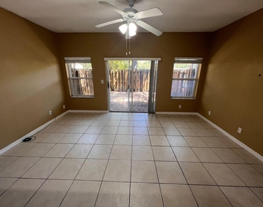 3361 Nw 29th Court - Photo Thumbnail 6