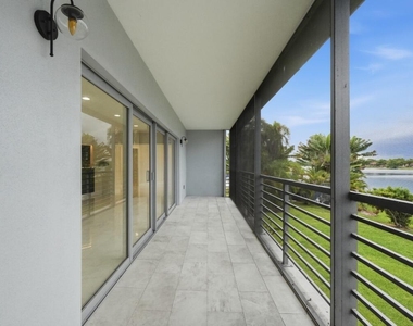 877 Ne 195th Street - Photo Thumbnail 56
