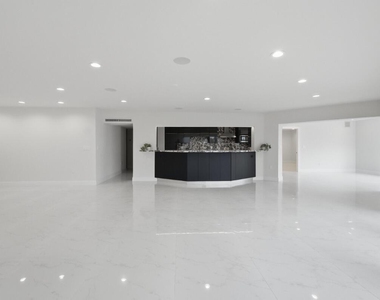 877 Ne 195th Street - Photo Thumbnail 10