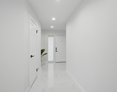 877 Ne 195th Street - Photo Thumbnail 36