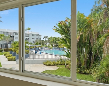 877 Ne 195th Street - Photo Thumbnail 20