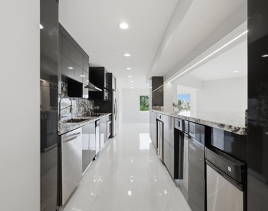 877 Ne 195th Street - Photo Thumbnail 26
