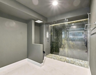 877 Ne 195th Street - Photo Thumbnail 47