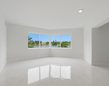 877 Ne 195th Street - Photo Thumbnail 16