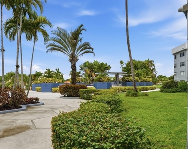 877 Ne 195th Street - Photo Thumbnail 72
