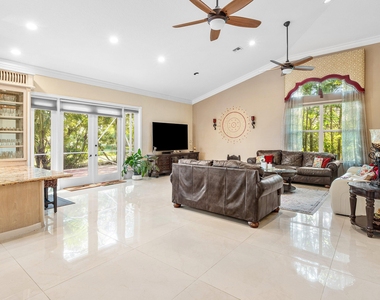 1845 Eagle Trace Boulevard - Photo Thumbnail 8