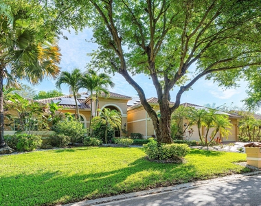 1845 Eagle Trace Boulevard - Photo Thumbnail 2