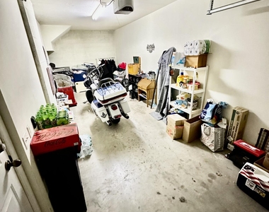 1602 Belmont Place - Photo Thumbnail 10