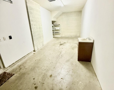 1602 Belmont Place - Photo Thumbnail 14
