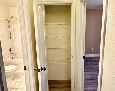 1602 Belmont Place - Photo Thumbnail 11