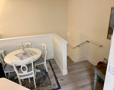 1602 Belmont Place - Photo Thumbnail 9