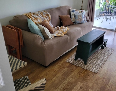 1825 Se Bowie Street - Photo Thumbnail 3
