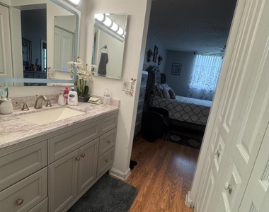 6575 W Oakland Park Boulevard - Photo Thumbnail 20