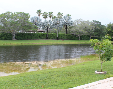 1590 Orion Lane - Photo Thumbnail 3
