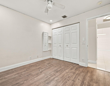 1590 Orion Lane - Photo Thumbnail 11