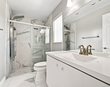1590 Orion Lane - Photo Thumbnail 12