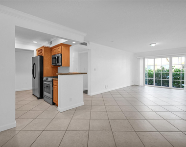 1515 E Broward Boulevard - Photo Thumbnail 9