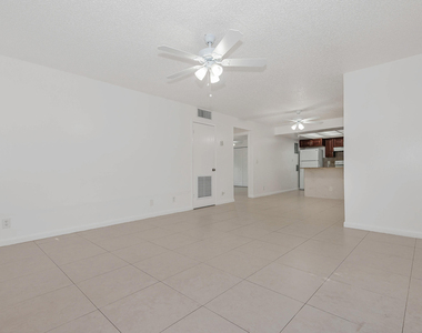 8830 W Sample Road - Photo Thumbnail 3