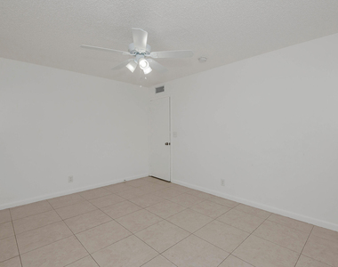 8830 W Sample Road - Photo Thumbnail 21