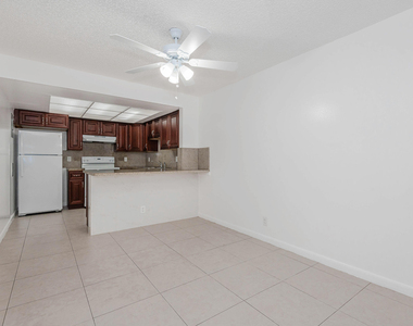 8830 W Sample Road - Photo Thumbnail 5