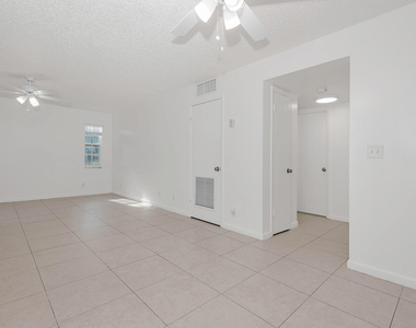 8830 W Sample Road - Photo Thumbnail 12