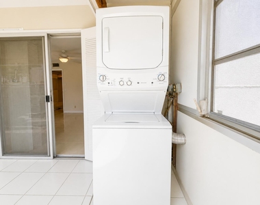 446 Saxony J Way - Photo Thumbnail 10