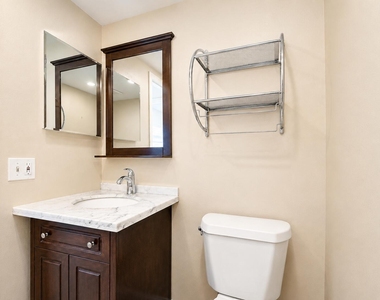 446 Saxony J Way - Photo Thumbnail 4