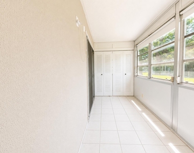 446 Saxony J Way - Photo Thumbnail 9