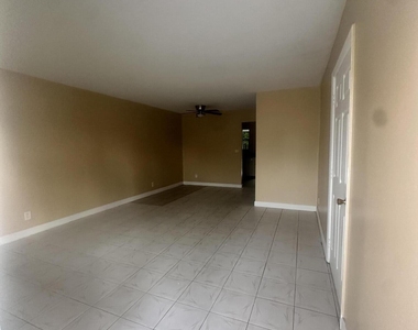 5644 Nw 14th Court - Photo Thumbnail 3
