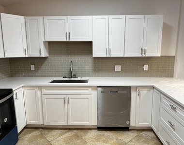 4326 Woodstock Drive - Photo Thumbnail 36