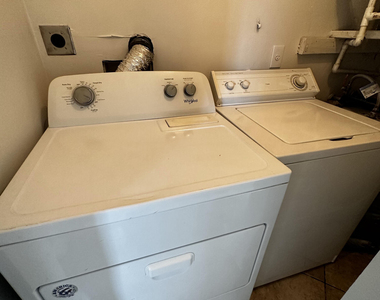 4326 Woodstock Drive - Photo Thumbnail 19