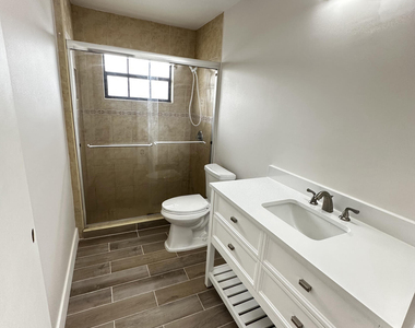 4326 Woodstock Drive - Photo Thumbnail 17