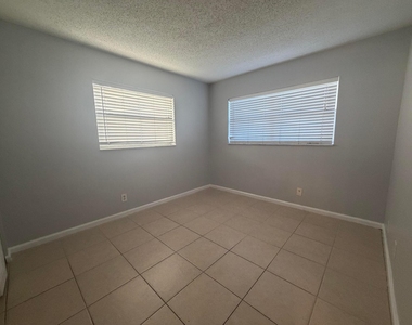 9915 Sandalfoot Boulevard - Photo Thumbnail 24