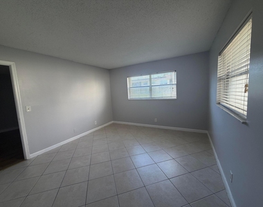 9915 Sandalfoot Boulevard - Photo Thumbnail 20