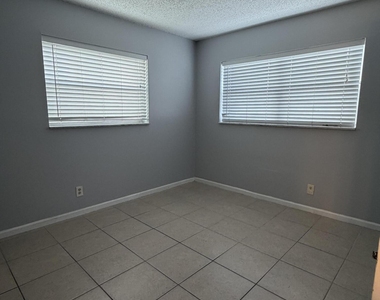 9915 Sandalfoot Boulevard - Photo Thumbnail 19