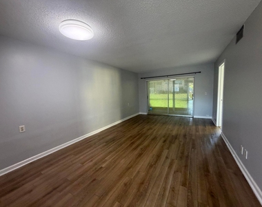 9915 Sandalfoot Boulevard - Photo Thumbnail 23