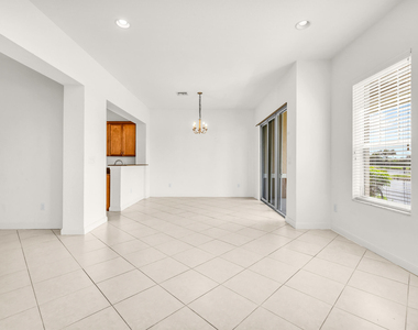 669 Pacific Grove Drive - Photo Thumbnail 7