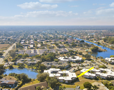 7 Greenway Village N - Photo Thumbnail 5
