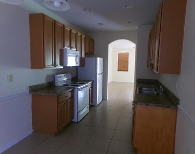 2132 Se Eatonville Drive - Photo Thumbnail 11