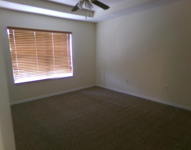 2132 Se Eatonville Drive - Photo Thumbnail 14