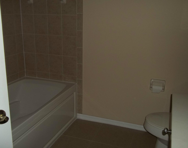 2132 Se Eatonville Drive - Photo Thumbnail 1