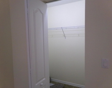 2132 Se Eatonville Drive - Photo Thumbnail 19