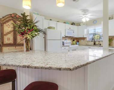 2929 Se Ocean Boulevard - Photo Thumbnail 10