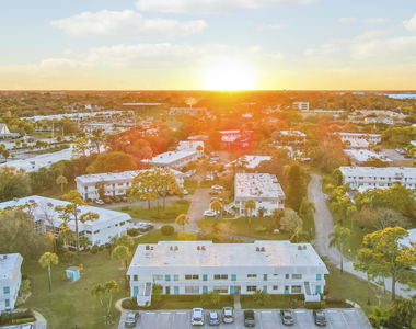 2929 Se Ocean Boulevard - Photo Thumbnail 29