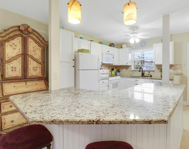 2929 Se Ocean Boulevard - Photo Thumbnail 8