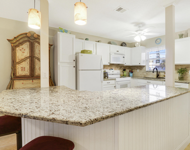 2929 Se Ocean Boulevard - Photo Thumbnail 7