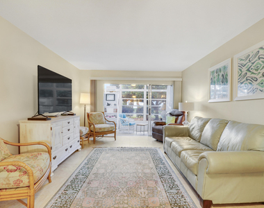 2929 Se Ocean Boulevard - Photo Thumbnail 16