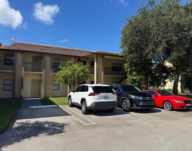 11339 Royal Palm Boulevard - Photo Thumbnail 8
