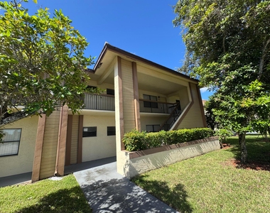 11339 Royal Palm Boulevard - Photo Thumbnail 9